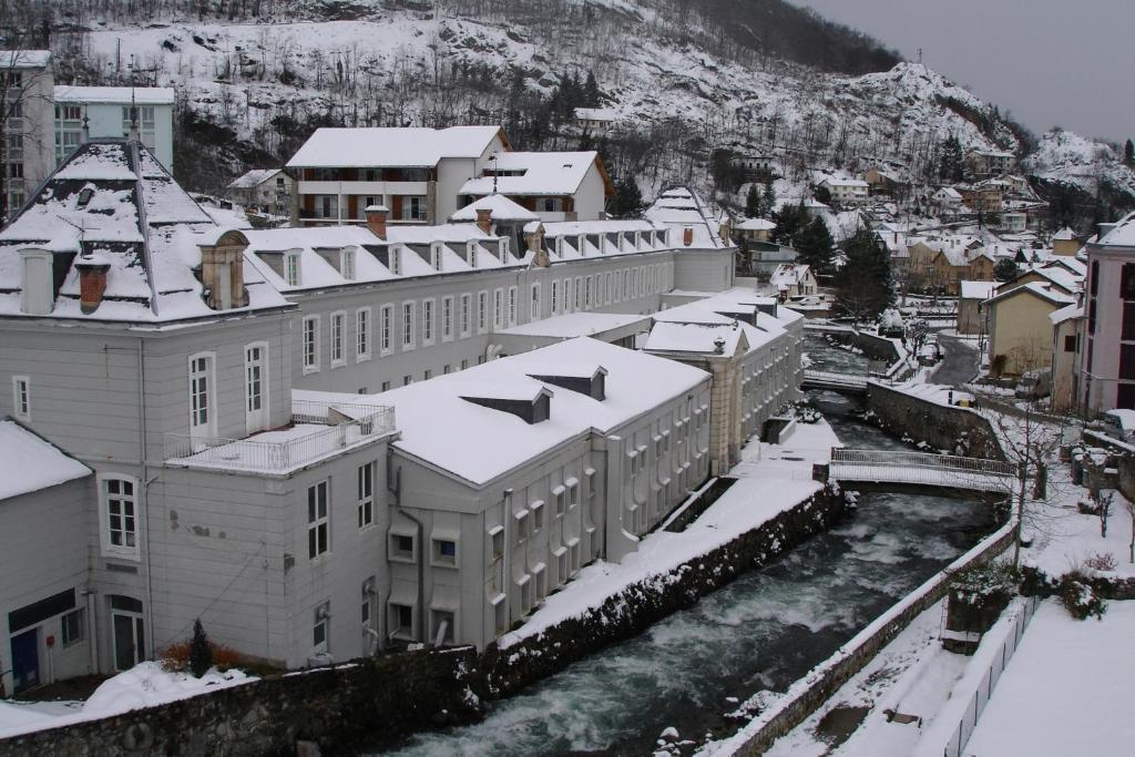 Hotel Le Chalet Акс-ле-Терм Екстер'єр фото